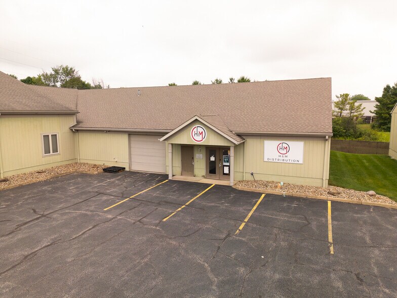 493 Bev Rd, Youngstown, OH à vendre - Photo de l’immeuble – Image 2 sur 32