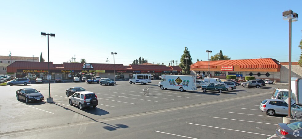 Atlantic Blvd, Bell, CA à louer - Photo de l’immeuble – Image 2 sur 12