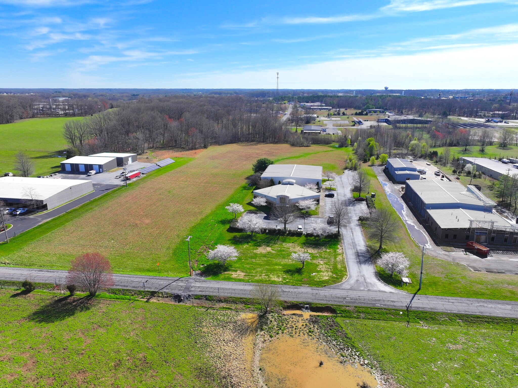 3145 Pleasant Grove Rd, White House, TN à louer Photo de l’immeuble– Image 1 sur 9