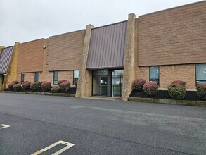 15 Industrial Dr, Middletown, NY à louer Photo de l’immeuble– Image 1 sur 10