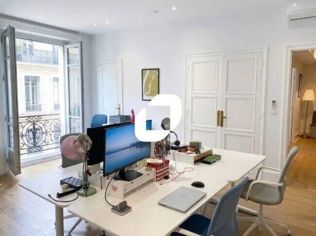 Plus de détails pour Bureau à louer