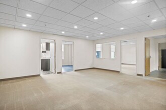 363-389 Boston Post Rd, Sudbury, MA à louer Photo intérieure– Image 1 sur 10