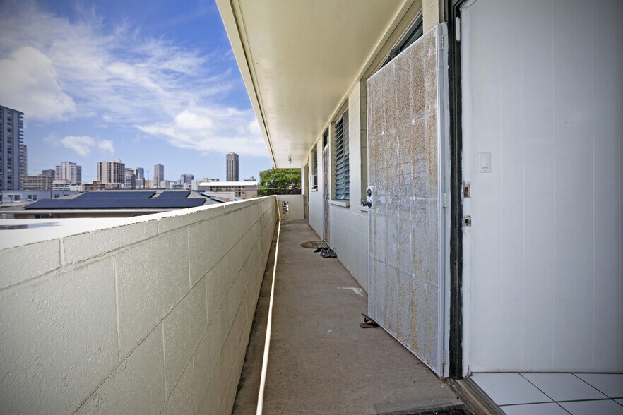 1917 Algaroba St, Honolulu, HI à vendre - Photo de l’immeuble – Image 2 sur 18