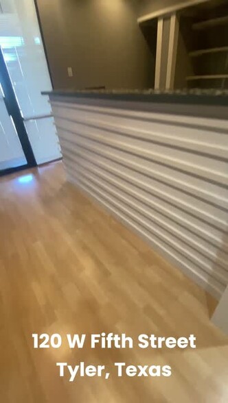 120 W 5th St, Tyler, TX à louer - Vidéo sur l’annonce professionnelle – Image 2 sur 5