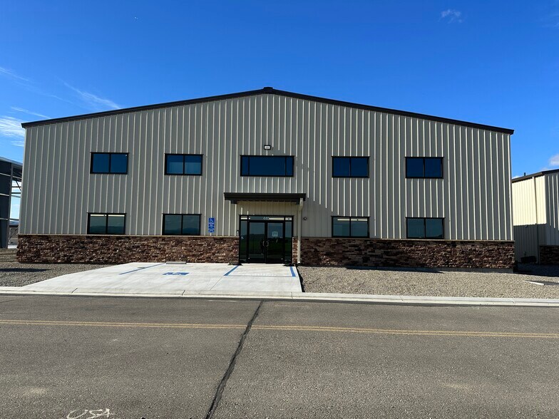 460 Eagle Ct, Byron, CA à louer - Photo de l’immeuble – Image 3 sur 6