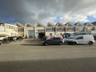 Plus de détails pour Local d'activités à louer