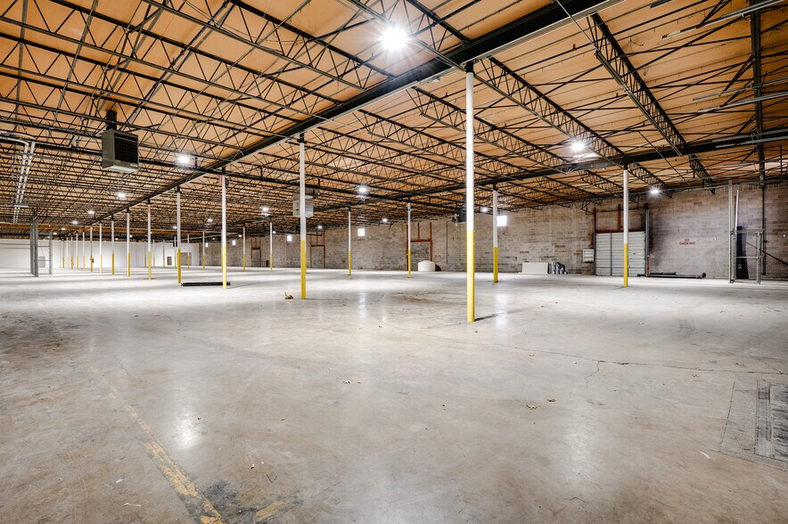 1208 Viceroy Dr, Dallas, TX à louer - Photo intérieure – Image 3 sur 5