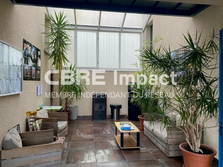 Local d'activités dans Marsannay-la-Côte à vendre - Photo de l’immeuble – Image 3 sur 9