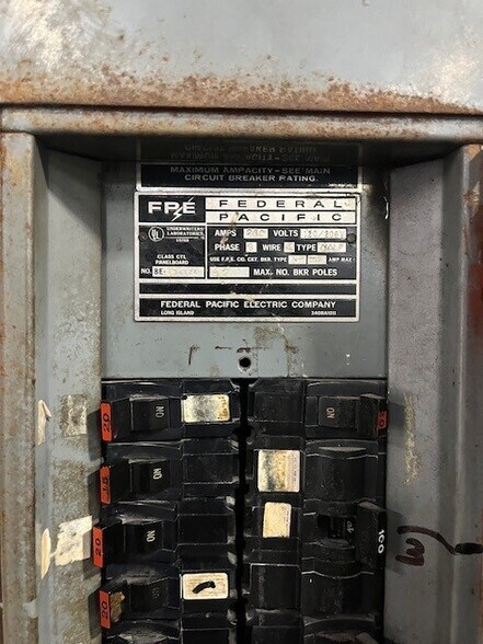 76 Apollo St, Brooklyn, NY à louer - Photo intérieure – Image 3 sur 3