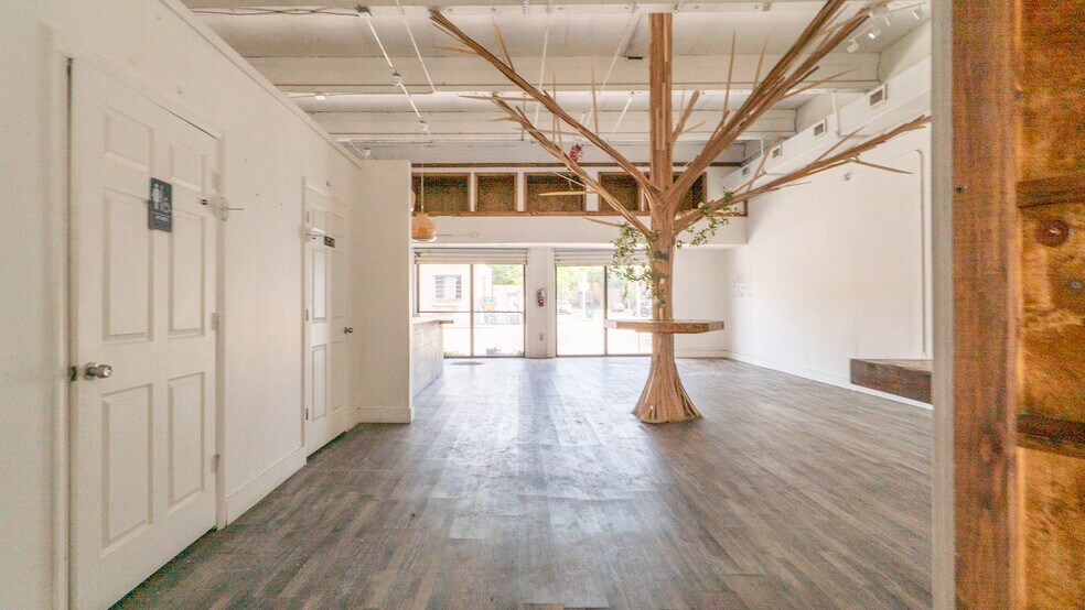 101-119 NE 54th St, Miami, FL à louer - Photo de l’immeuble – Image 3 sur 16