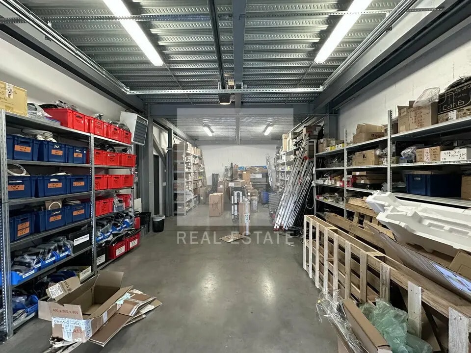 Local d’activités dans Grenoble à louer Photo intérieure– Image 1 sur 10