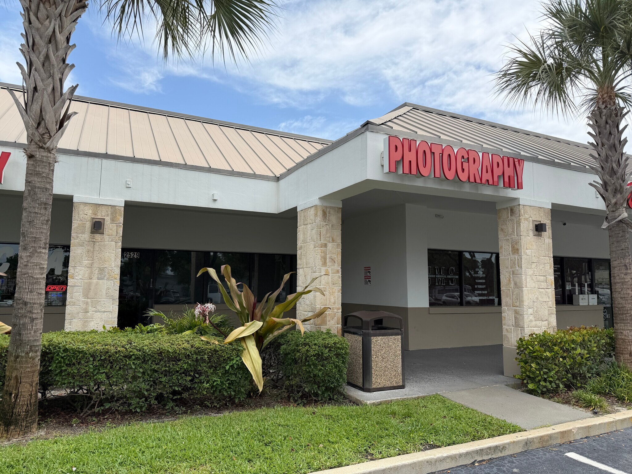 2501-2565 N Dixie Hwy, Lake Worth, FL à louer Photo intérieure– Image 1 sur 5