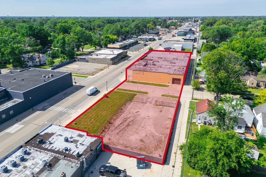 21306 John R Rd, Hazel Park, MI à vendre - Photo de l’immeuble – Image 2 sur 7