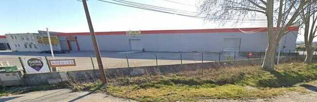 Plus de détails pour 368 D, Gignac-la-Nerthe - Industriel/Logistique à louer