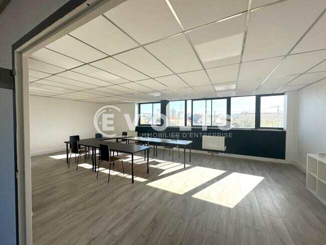 Plus de détails pour Bureau à louer
