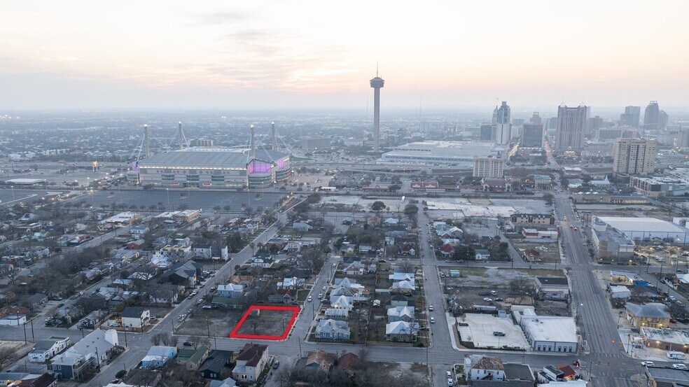 128 Omaha St, San Antonio, TX à vendre - Photo principale – Image 1 sur 11