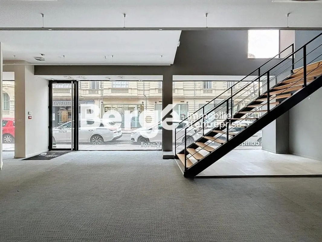 Local commercial dans Nice à louer Photo de l’immeuble– Image 1 sur 12