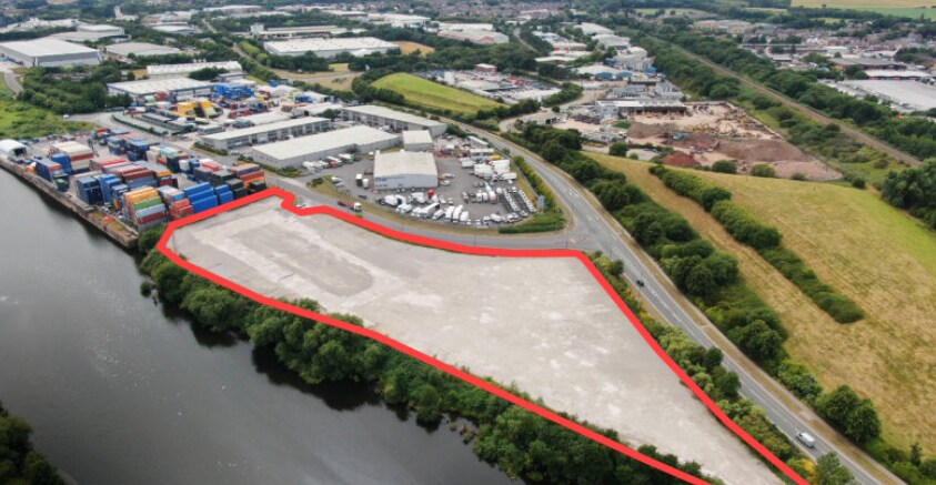 Irlam Wharf Rd, Irlam à vendre - Photo de l’immeuble – Image 1 sur 2