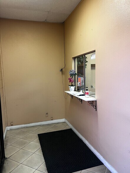 1401 S Santa Fe Ave, Compton, CA à vendre - Photo de l’immeuble – Image 2 sur 10
