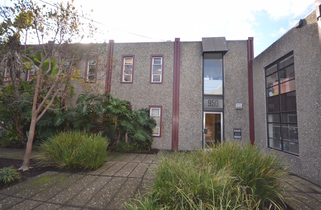 950 Gilman St, Berkeley, CA à louer Photo principale– Image 1 sur 13