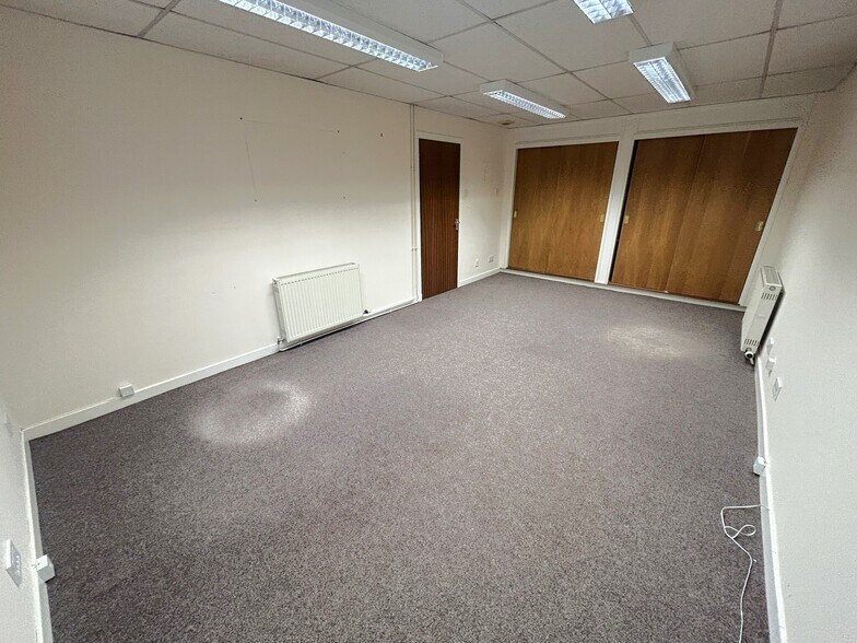 18 Castle St, Dumfries à louer - Photo de l’immeuble – Image 2 sur 4