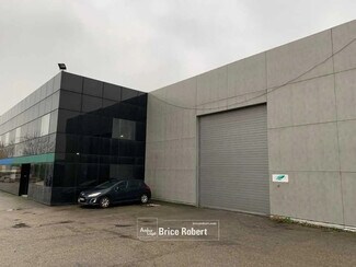 Plus de détails pour Bureau, Local d'activités à louer