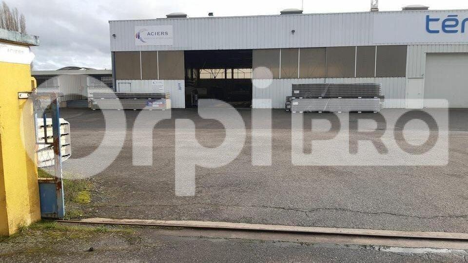 Industriel/Logistique dans Montluçon à louer - Photo de l’immeuble – Image 1 sur 4