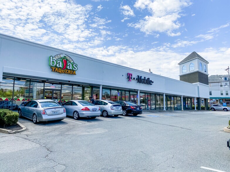 1650-1670 Mineral Spring Ave, North Providence, RI à louer - Photo de l’immeuble – Image 2 sur 4