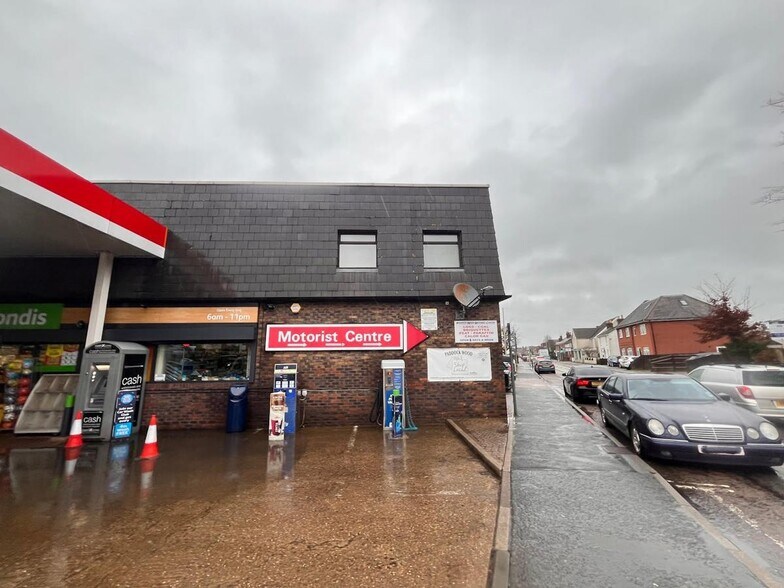 136B Commercial Rd, Paddock Wood à louer - Photo de l’immeuble – Image 2 sur 2