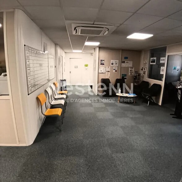 Bureau dans Vannes à louer - Photo de l’immeuble – Image 3 sur 4