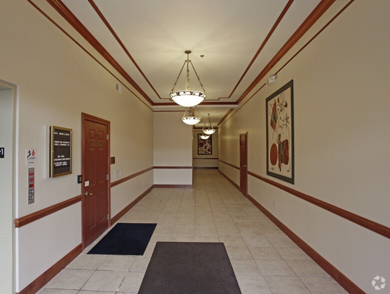 3685 Stutz Dr, Canfield, OH à louer - Hall d’entrée – Image 1 sur 5