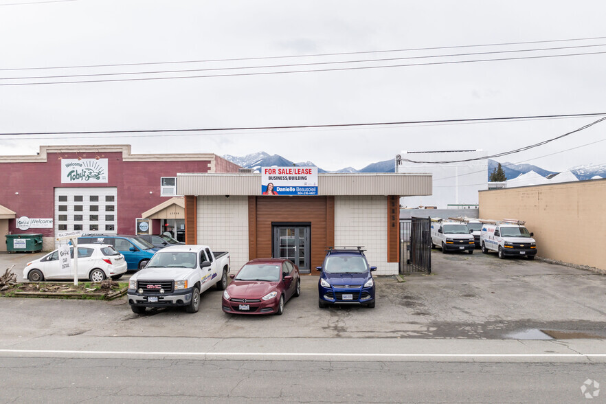 45856-45858 Railway Ave, Chilliwack, BC à louer - Photo de l’immeuble – Image 2 sur 3