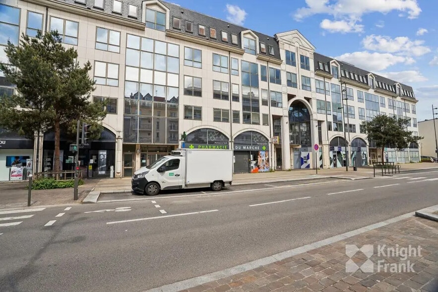 84 Bis Avenue Du Général Leclerc, Viroflay à louer - Photo de l’immeuble – Image 1 sur 9