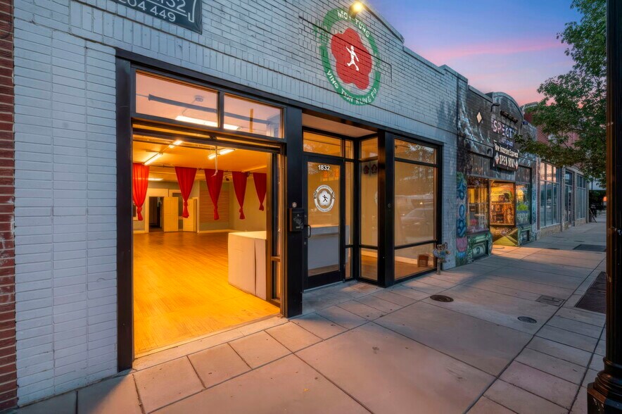 1832 S Broadway, Denver, CO à louer - Photo de l’immeuble – Image 2 sur 12