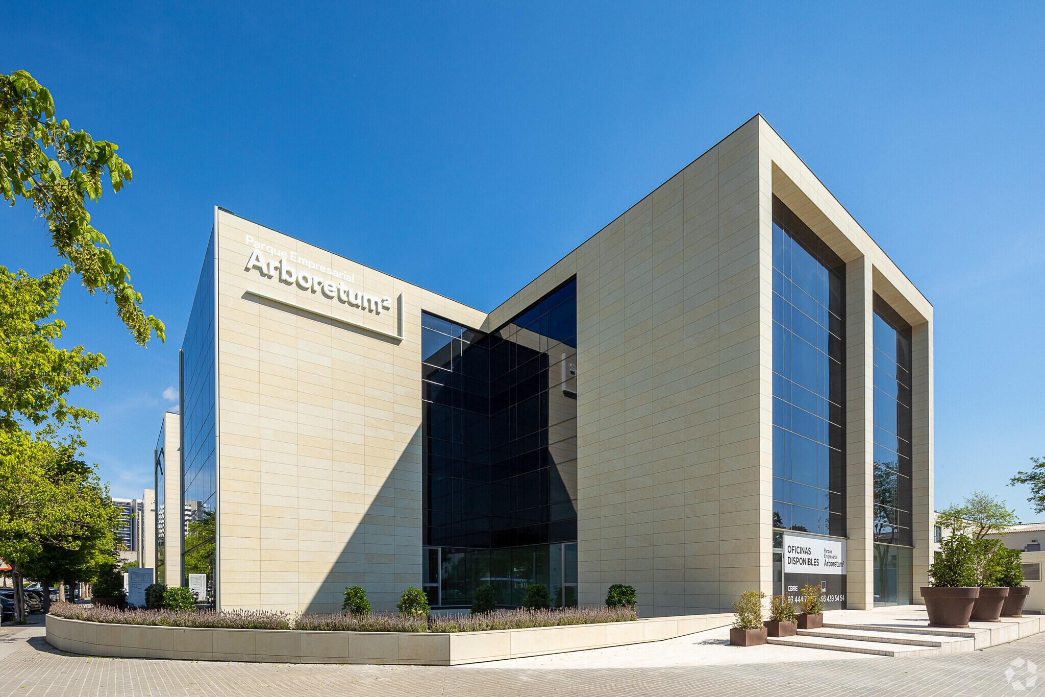 Avinguda de la Fama, 1, Cornellà de Llobregat, Barcelona à louer Photo principale– Image 1 sur 4