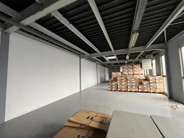 Local d'activités dans Les Loges-en-Josas à vendre - Photo intérieure – Image 2 sur 8