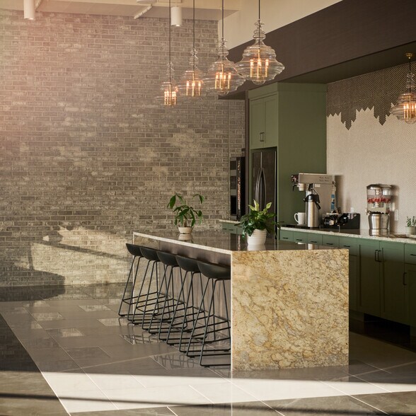 1600 Utica Ave S, Saint Louis Park, MN à louer - Photo de l’immeuble – Image 2 sur 25