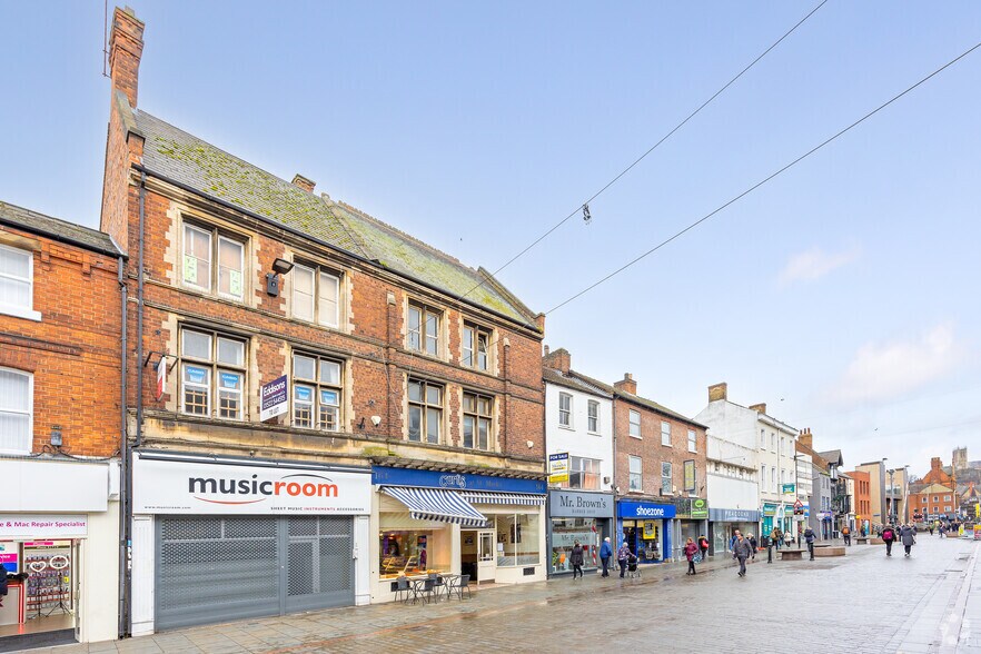 166-167 High St, Lincoln à louer - Photo de l’immeuble – Image 3 sur 12