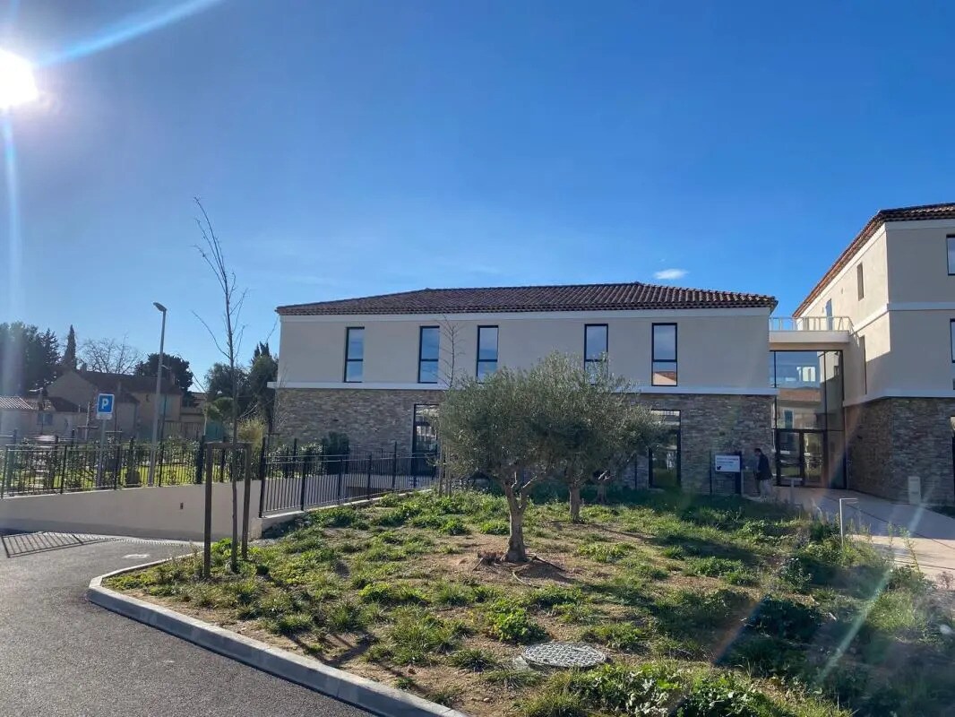 Bureau dans Ollioules à vendre Photo de l’immeuble– Image 1 sur 7