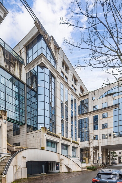 7-9 Avenue De La Cristallerie, Sèvres à louer - Photo de l’immeuble – Image 3 sur 4