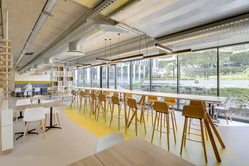 11 Avenue Dubonnet, Courbevoie à louer Photo de l’immeuble– Image 1 sur 1