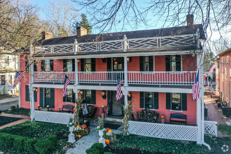 313 Broadway E, Granville, OH à vendre - Photo de l’immeuble – Image 2 sur 40