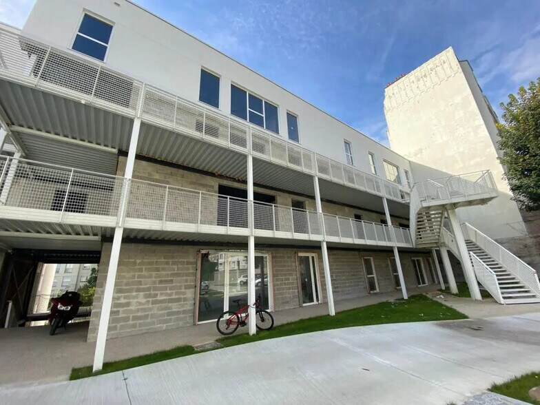 Bureau dans Cachan à louer - Photo de l’immeuble – Image 3 sur 5