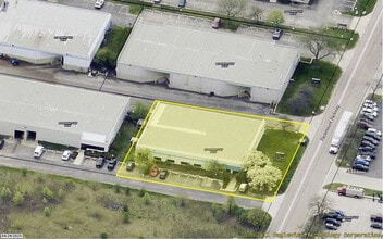 934 Paramount Pky, Batavia, IL à vendre Photo intérieure– Image 2 sur 3