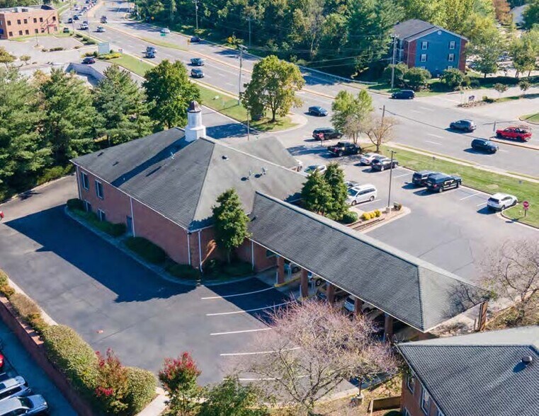 1701 Financial Loop, Woodbridge, VA à vendre - Photo de l’immeuble – Image 3 sur 31