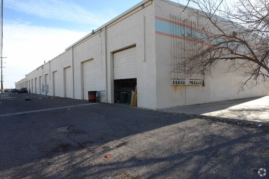 200 E 37th St, Odessa, TX à louer - Photo de l’immeuble – Image 2 sur 2