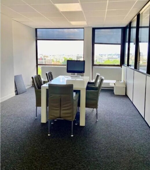 Bureau dans Saint-Cloud à louer - Photo intérieure – Image 3 sur 8