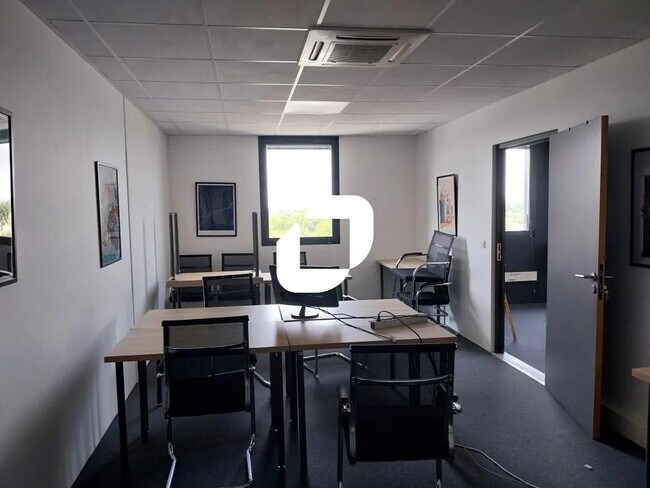 Plus de détails pour Bureau à vendre