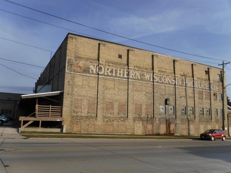 1306-1310 Clark St, Manitowoc, WI à vendre - Photo principale – Image 2 sur 16