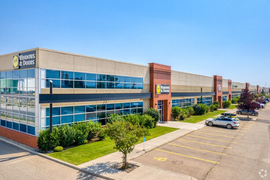 3900 106th Ave SE, Calgary, AB à louer - Photo de l’immeuble – Image 2 sur 4